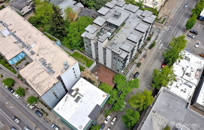 Property photo for 1210 E Pine Street, Seattle photo 18