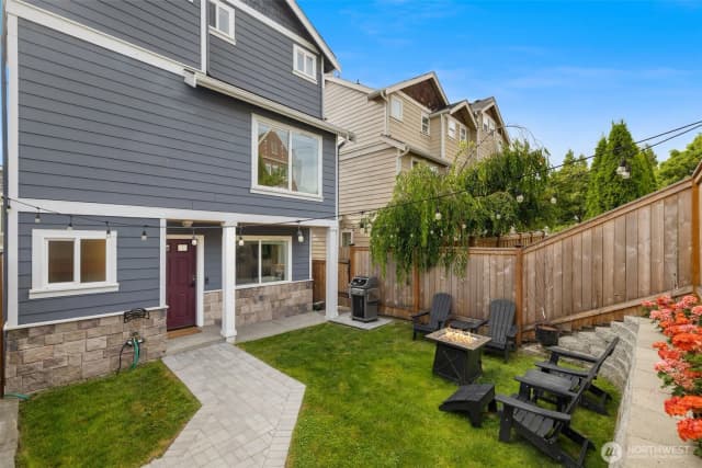 Property photo for 1513 23rd Avenue S, Seattle photo 2