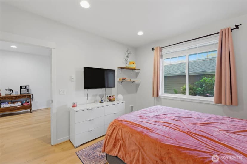 Property photo for 3500 E Lake Sammamish Parkway Se #3-103, Sammamish photo 18