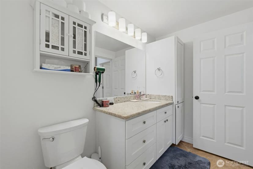 Property photo for 3500 E Lake Sammamish Parkway Se #3-103, Sammamish photo 24