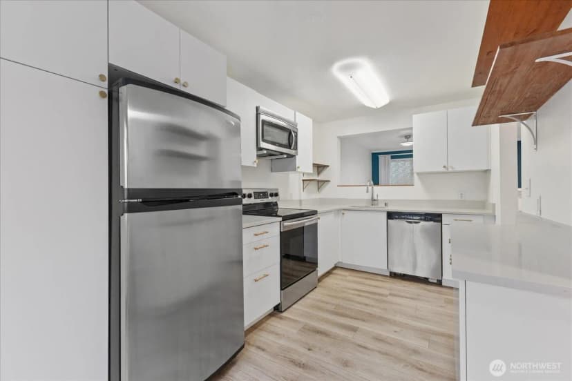 Property photo for 21904 56th Avenue W #b2, Mountlake Terrace photo 8