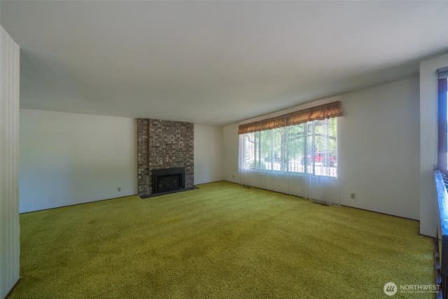 Property photo for 6054 123rd Avenue Se, Bellevue photo 3