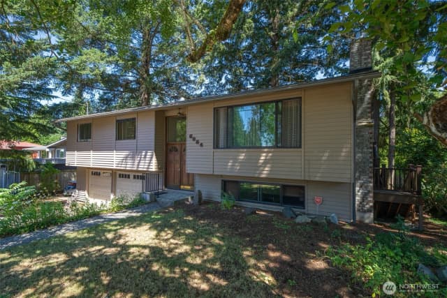 Property photo for 6054 123rd Avenue Se, Bellevue, WA 98006