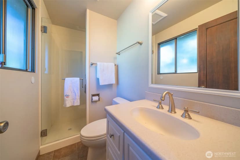 Property photo for 6054 123rd Avenue Se, Bellevue photo 11