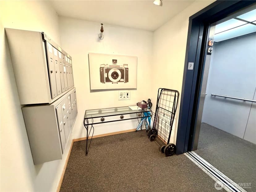 Property photo for 712 E Denny Way #401, Seattle photo 28