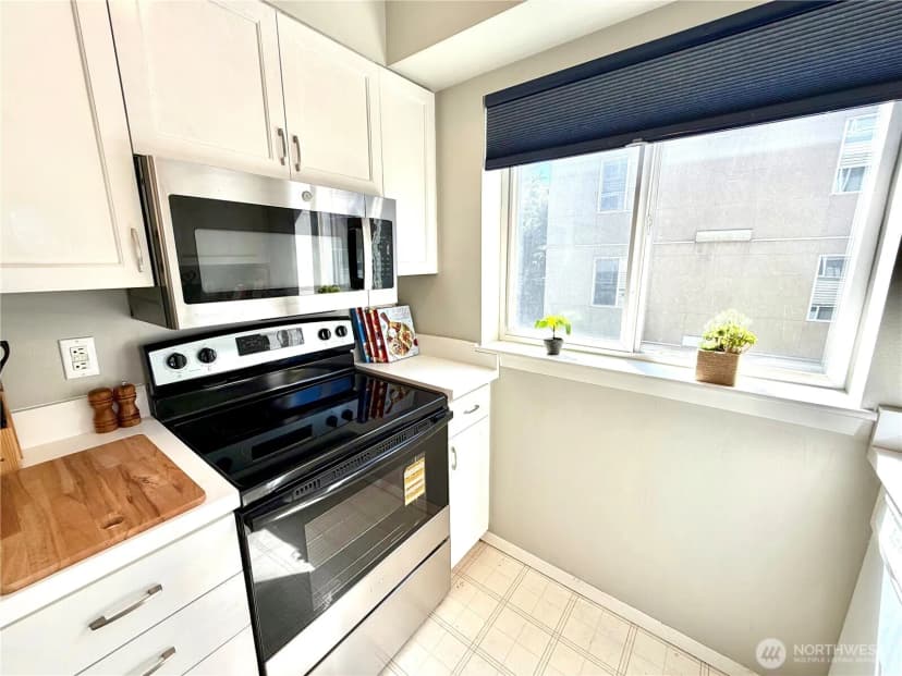 Property photo for 712 E Denny Way #401, Seattle photo 15