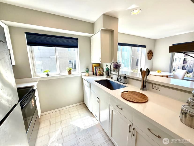 Property photo for 712 E Denny Way #401, Seattle photo 12