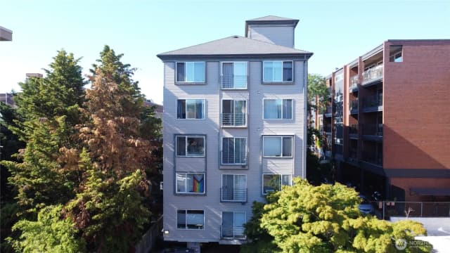 Property photo for 712 E Denny Way #401, Seattle photo 5