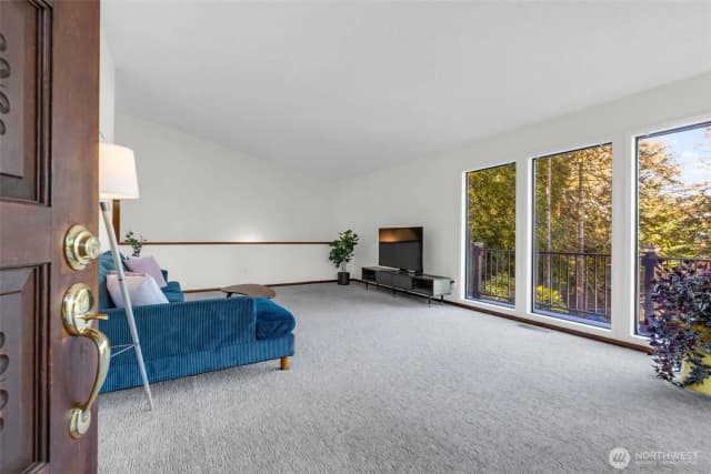 Property photo for 104 Mcmenomy Drive, Kelso photo 3