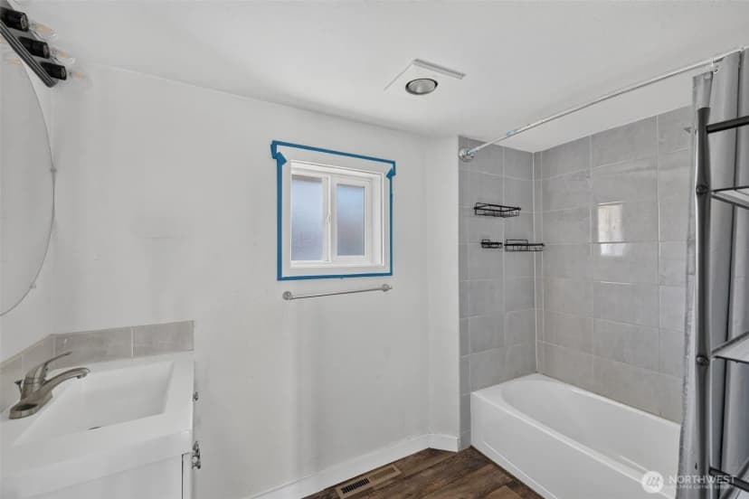 Property photo for 1402 Violet Meadow Street S, Tacoma photo 14