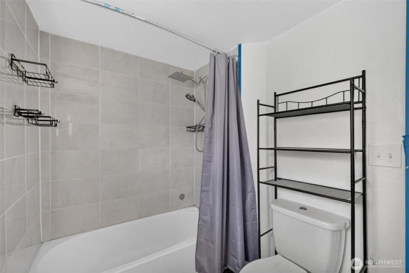 Property photo for 1402 Violet Meadow Street S, Tacoma photo 15