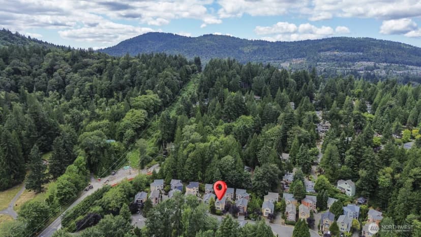 Property photo for 71 Sunset Court Nw, Issaquah photo 36