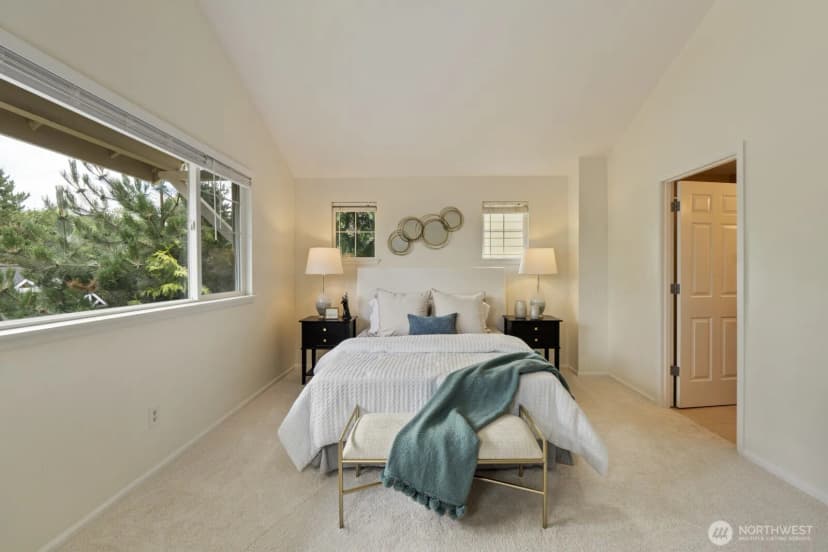 Property photo for 71 Sunset Court Nw, Issaquah photo 28