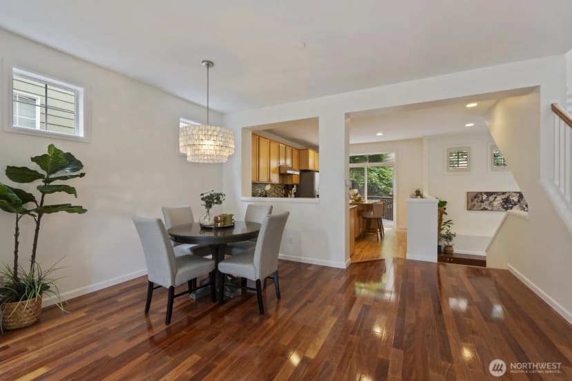 Property photo for 71 Sunset Court Nw, Issaquah photo 6