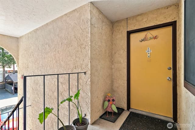 Property photo for 10005 Se 235th #e307, Kent photo 3