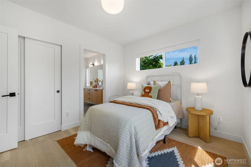 Property photo for 8530 13th Avenue Nw #b, Seattle photo 20