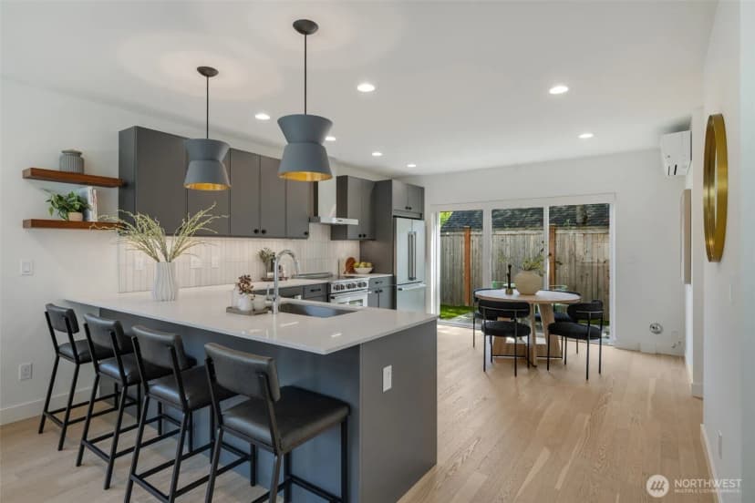 Property photo for 8530 13th Avenue Nw #b, Seattle photo 10