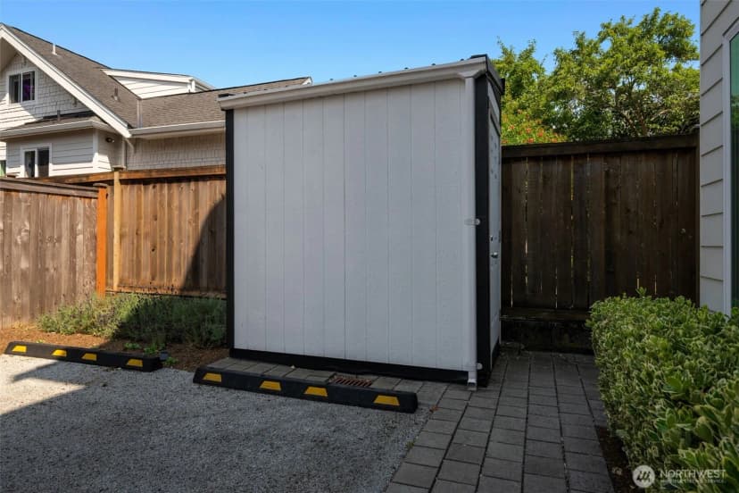 Property photo for 8530 13th Avenue Nw #b, Seattle photo 34