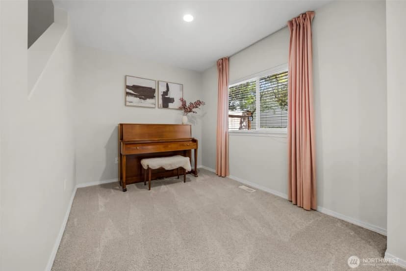 Property photo for 459 Queen Avenue Ne #303, Renton photo 12