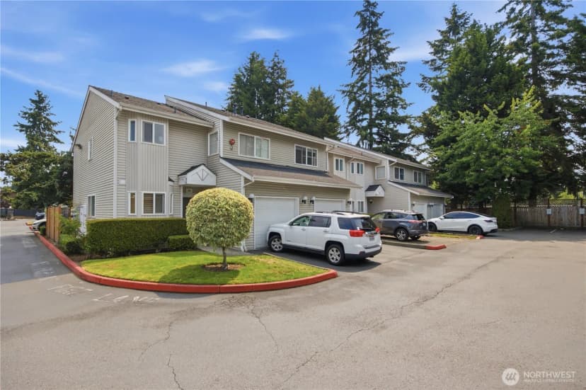 Property photo for 459 Queen Avenue Ne #303, Renton photo 24