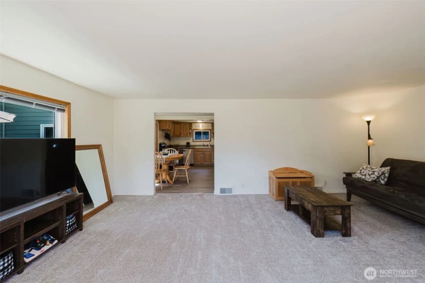Property photo for 143 Dora Avenue, Bremerton photo 2