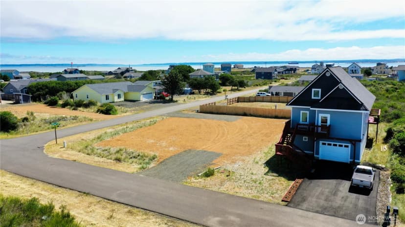 Property photo for 413 S Portal Loop Sw, Ocean Shores photo 8
