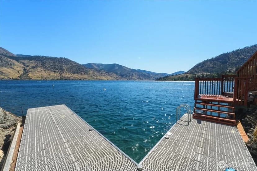 Property photo for 384 Robison Lane, Chelan
