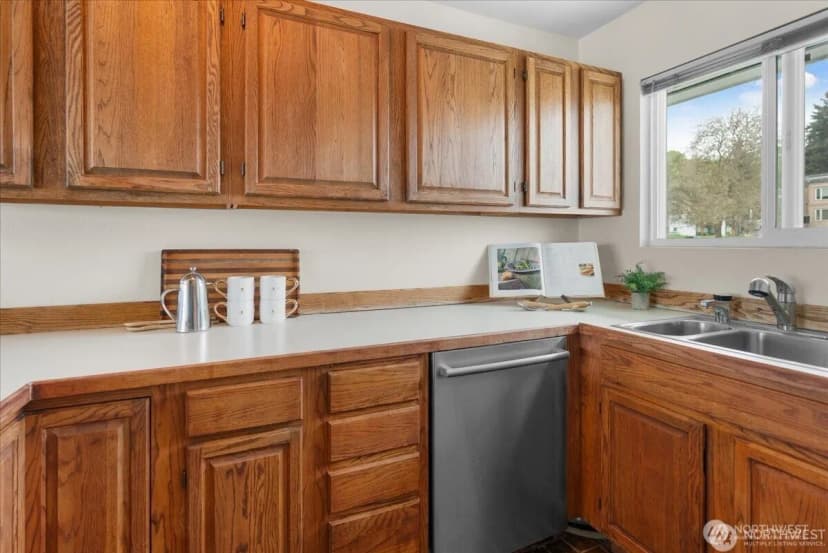 Property photo for 414 Lakeside Avenue S #13, Seattle photo 20