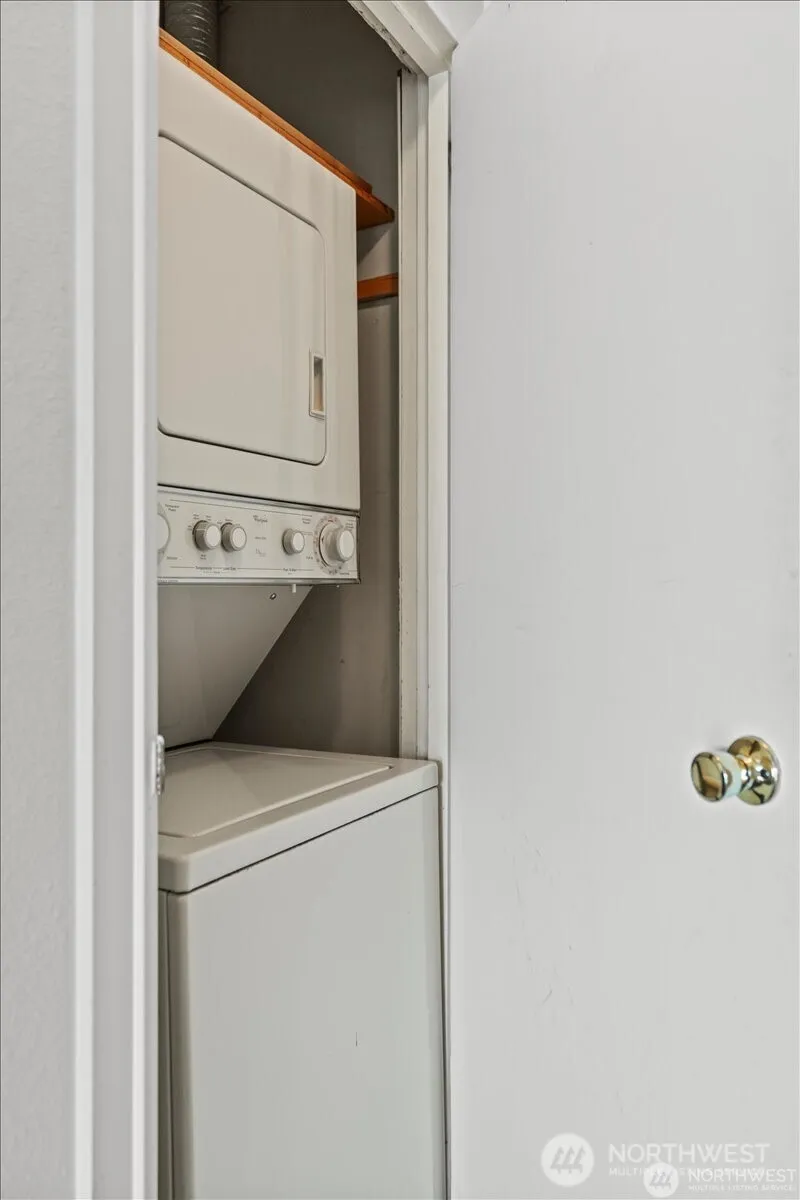 Property photo for 414 Lakeside Avenue S #13, Seattle photo 25