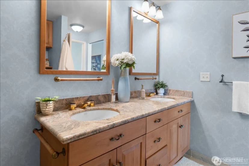 Property photo for 414 Lakeside Avenue S #13, Seattle photo 26