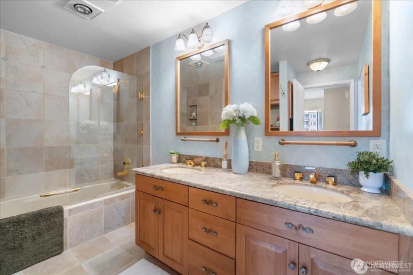 Property photo for 414 Lakeside Avenue S #13, Seattle photo 28