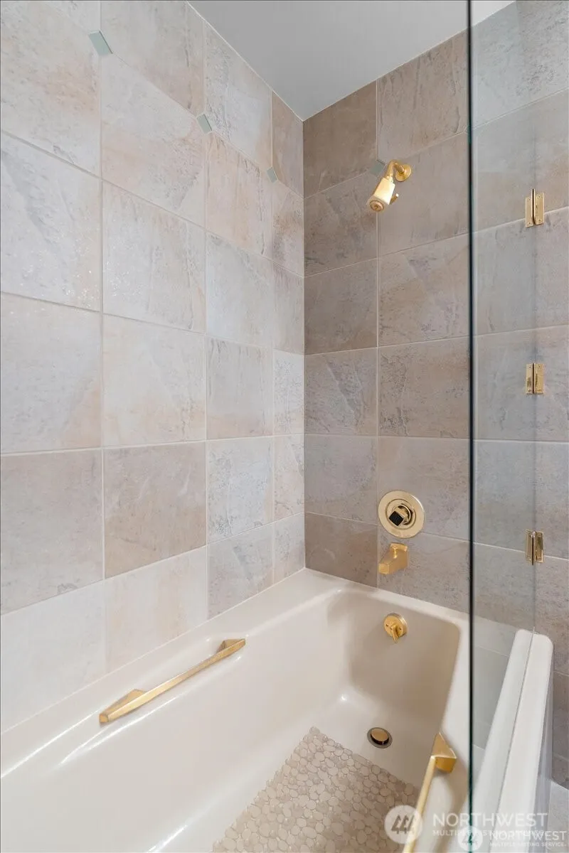 Property photo for 414 Lakeside Avenue S #13, Seattle photo 27