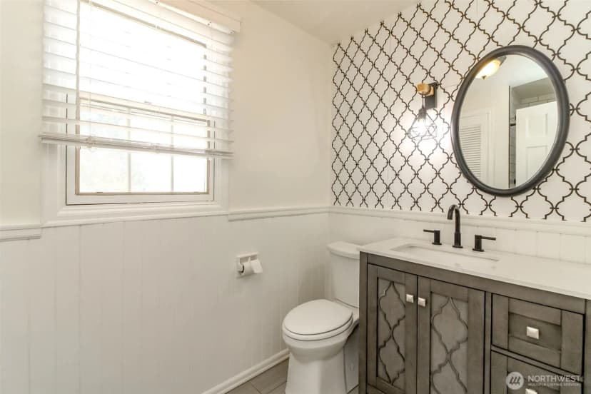 Property photo for 5403 Edgewood Drive E, Edgewood photo 16