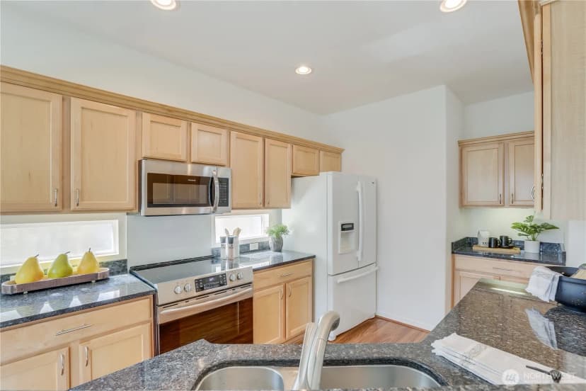 Property photo for 3115 Se 11th Place #1049, Renton photo 12