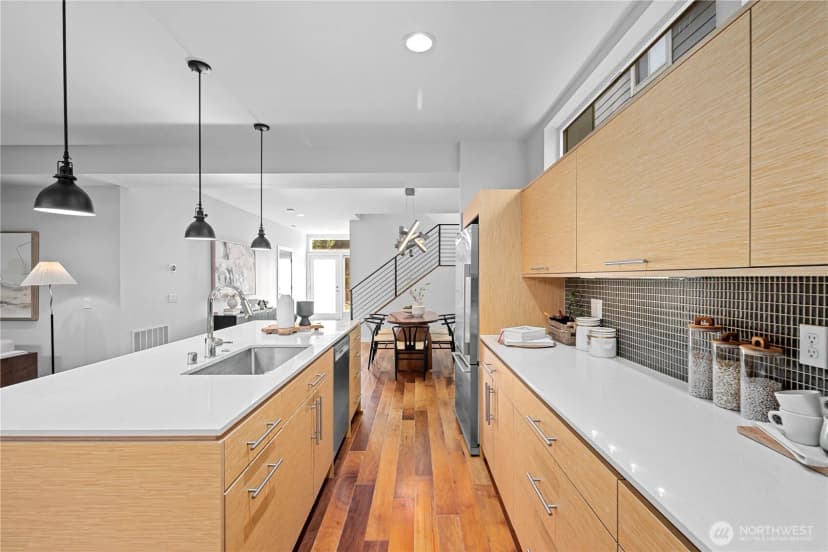 Property photo for 714 28th Avenue S, Seattle photo 15