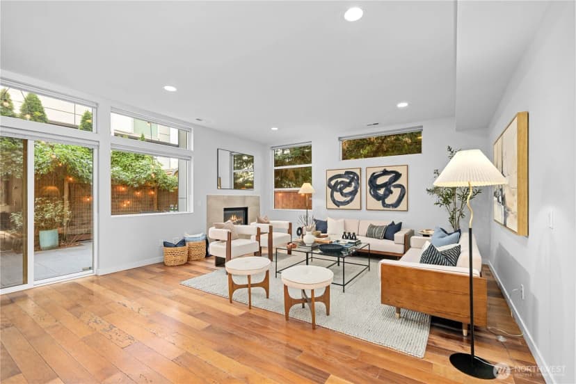 Property photo for 714 28th Avenue S, Seattle photo 11