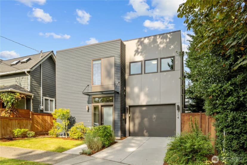 Property photo for 714 28th Avenue S, Seattle photo 2