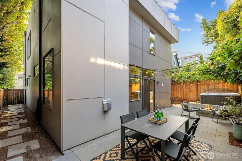 Property photo for 714 28th Avenue S, Seattle photo 31