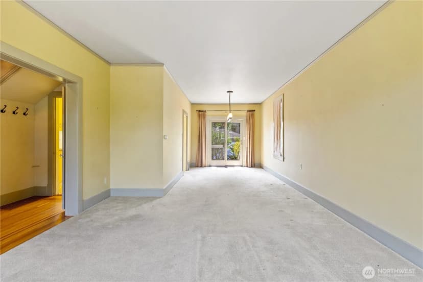 Property photo for 747 N 73rd Street, Seattle photo 9