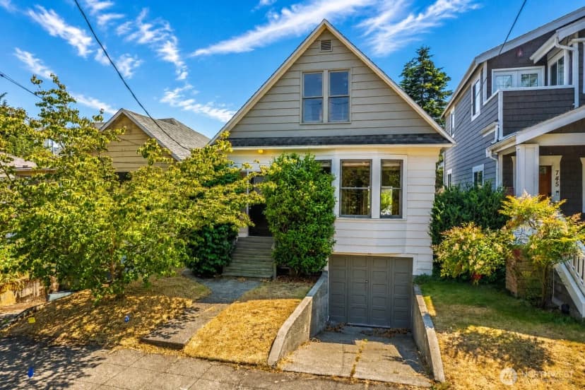 Property photo for 747 N 73rd Street, Seattle