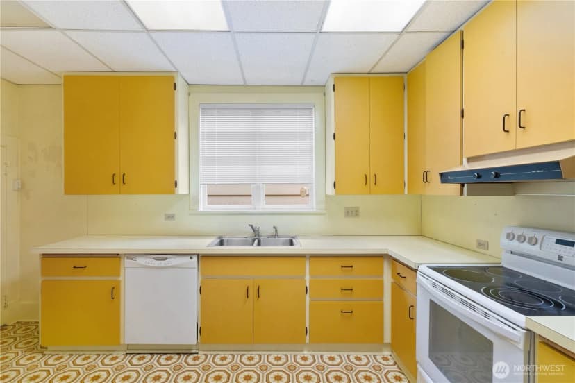 Property photo for 747 N 73rd Street, Seattle photo 14