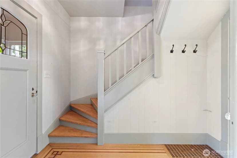 Property photo for 747 N 73rd Street, Seattle photo 7