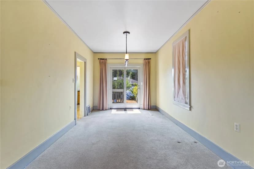 Property photo for 747 N 73rd Street, Seattle photo 10