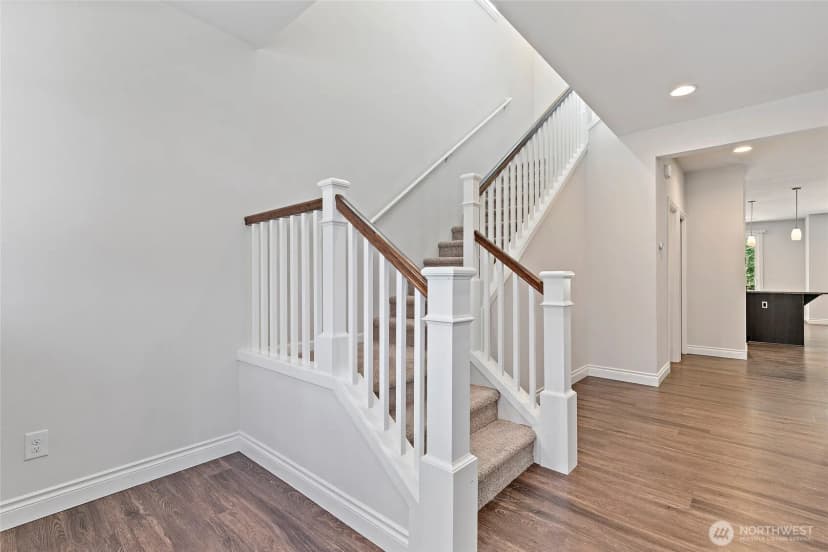 Property photo for 8442 Ne 203rd Place, Bothell photo 4