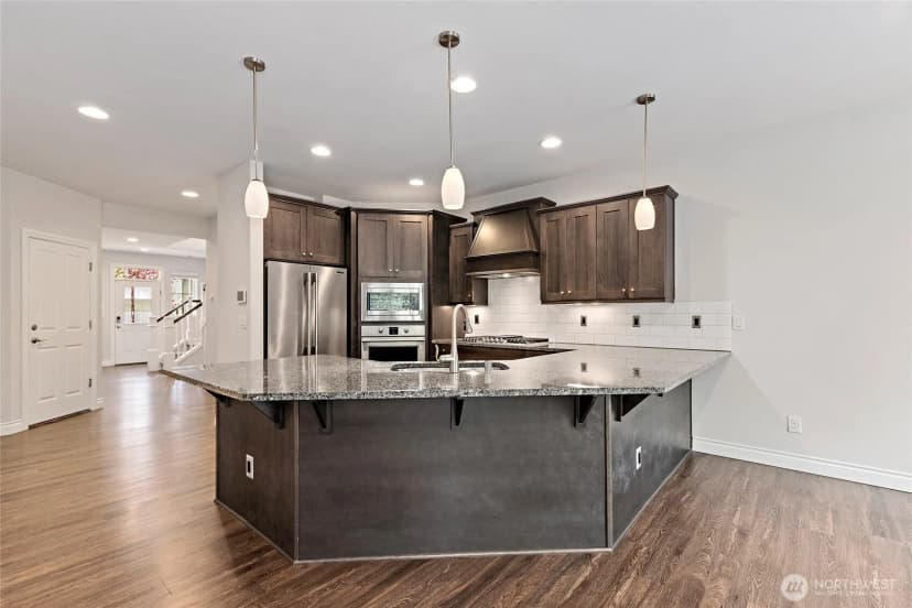 Property photo for 8442 Ne 203rd Place, Bothell photo 10