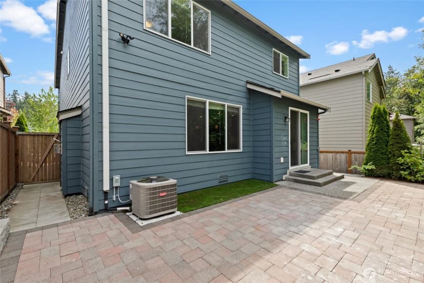 Property photo for 8442 Ne 203rd Place, Bothell photo 35