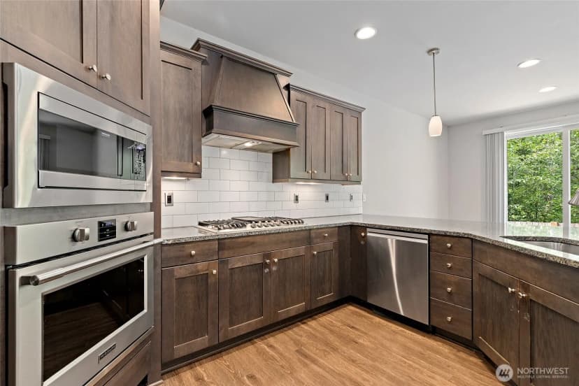 Property photo for 8442 Ne 203rd Place, Bothell photo 11
