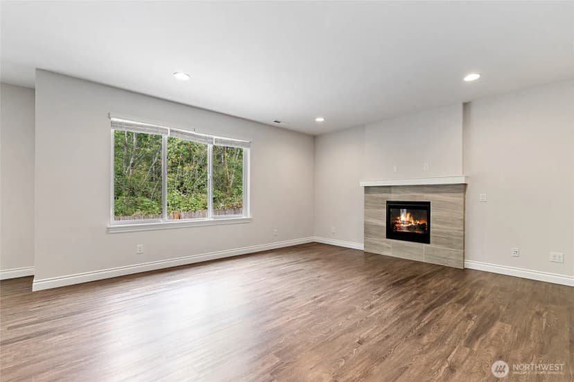 Property photo for 8442 Ne 203rd Place, Bothell photo 6