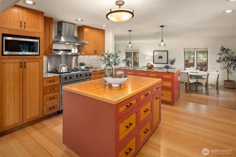 Property photo for 821 4th Street, Kirkland photo 6