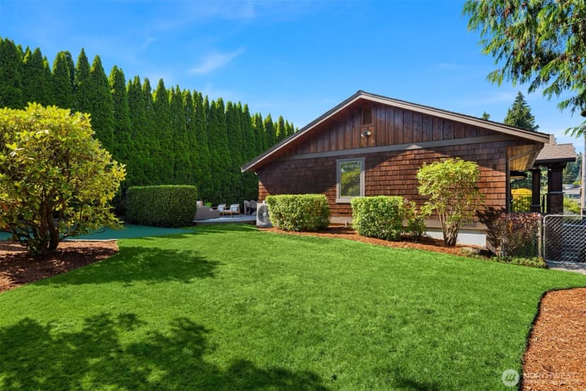 Property photo for 821 4th Street, Kirkland photo 19